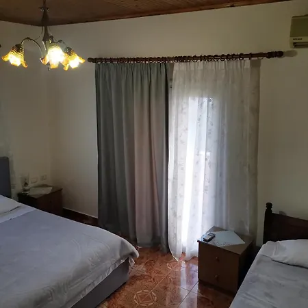 بيت للعطل Margarita - Entire House With 4 Bedrooms And Free Parking Gjirokastër